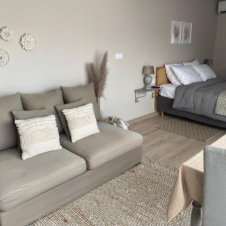 La Petite Campagne Bed & Breakfast Mane  Exterior foto