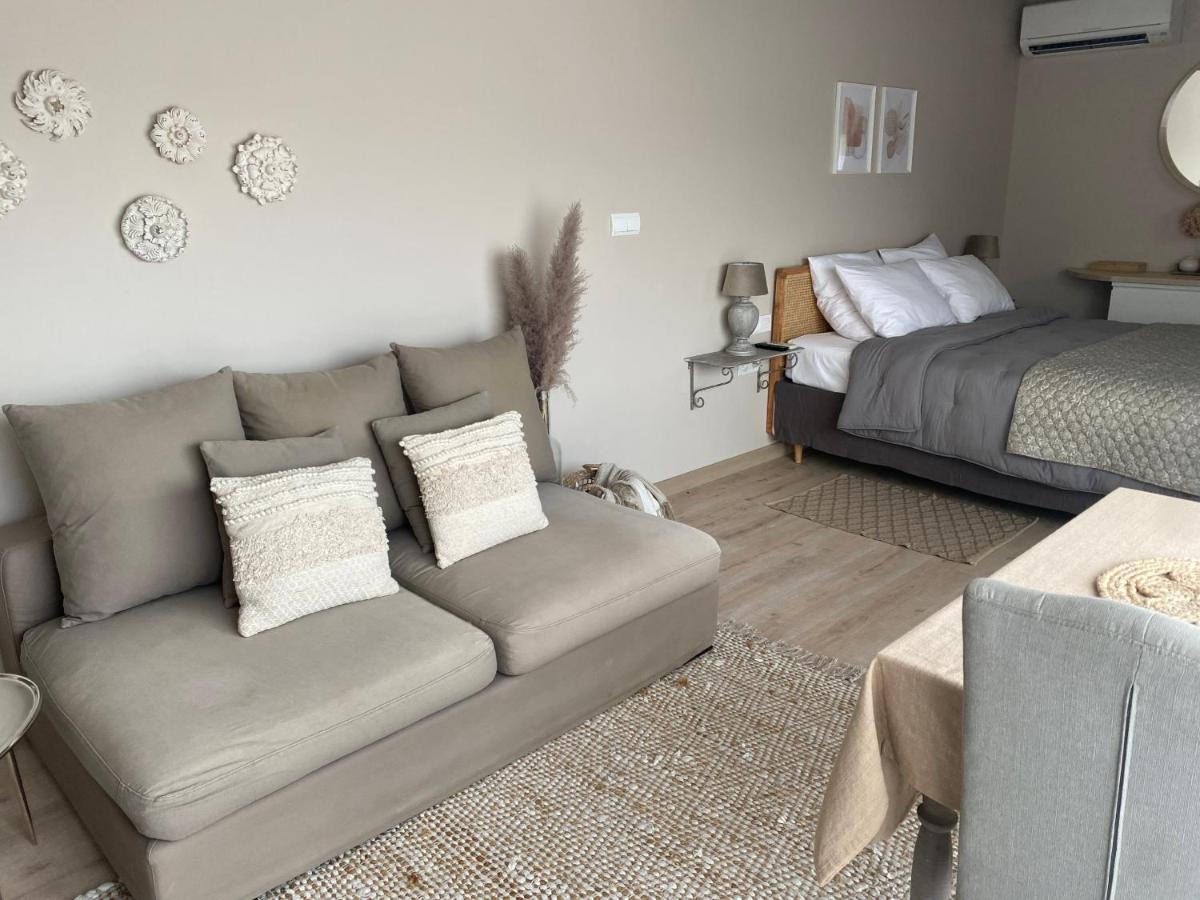 La Petite Campagne Bed & Breakfast Mane  Exterior foto